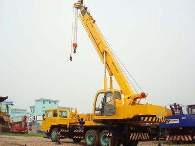 秦皇島吊車出租市場全解析 價格、服務與優選公司指南